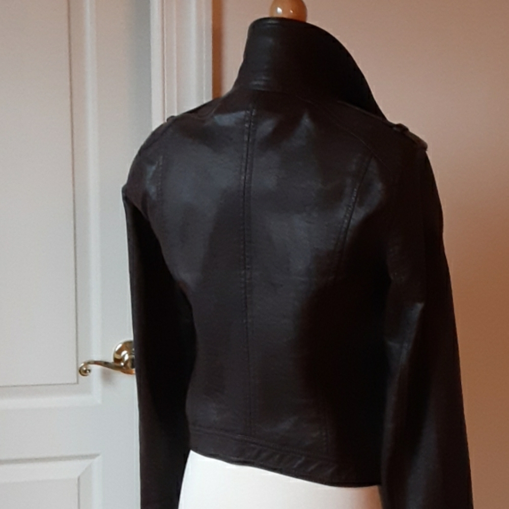 A&F Faux Leather Bomber Jacket. Brown. Small - Picture 5 of 8